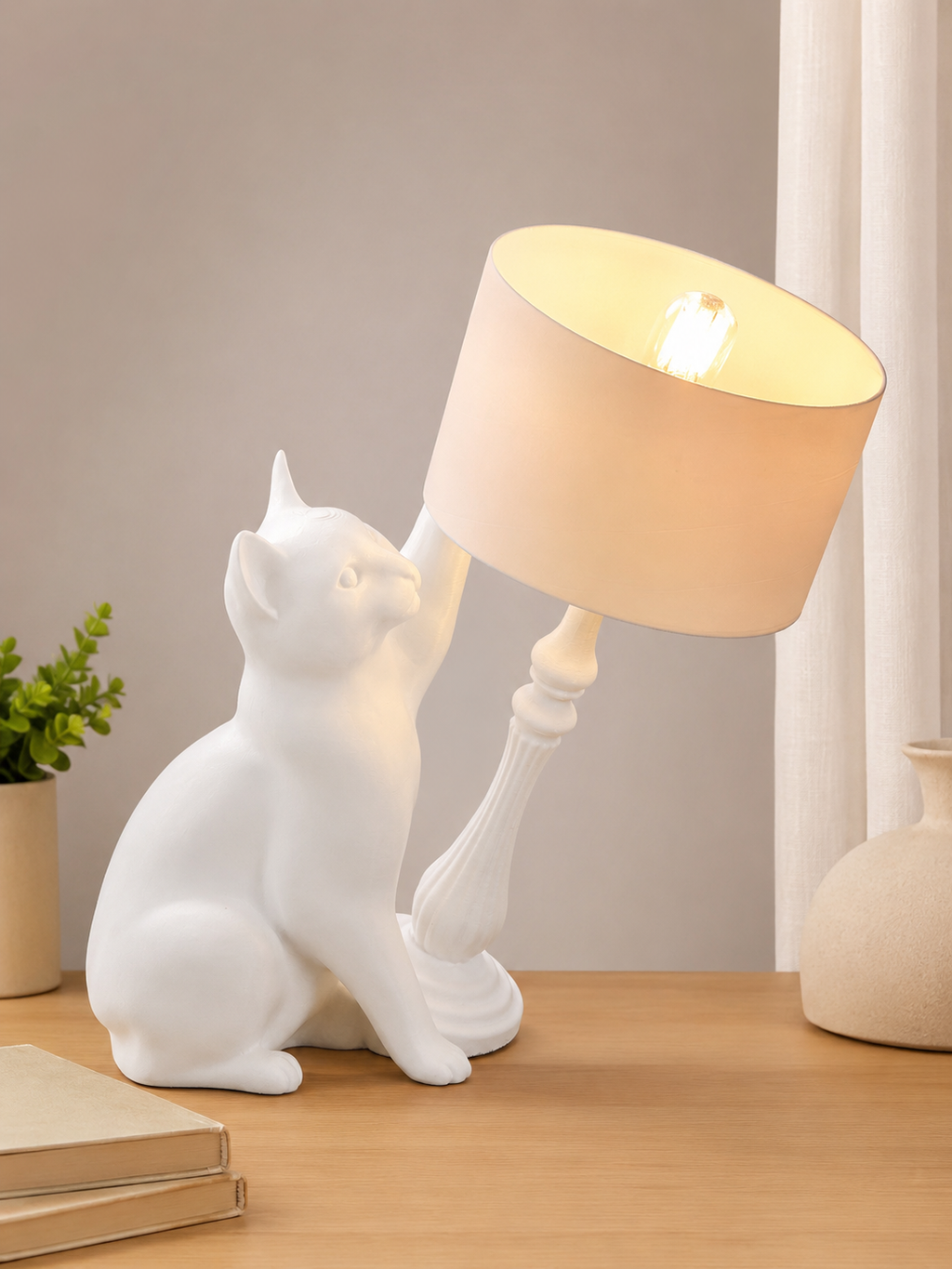Vigília — Luminária Escultural Felina